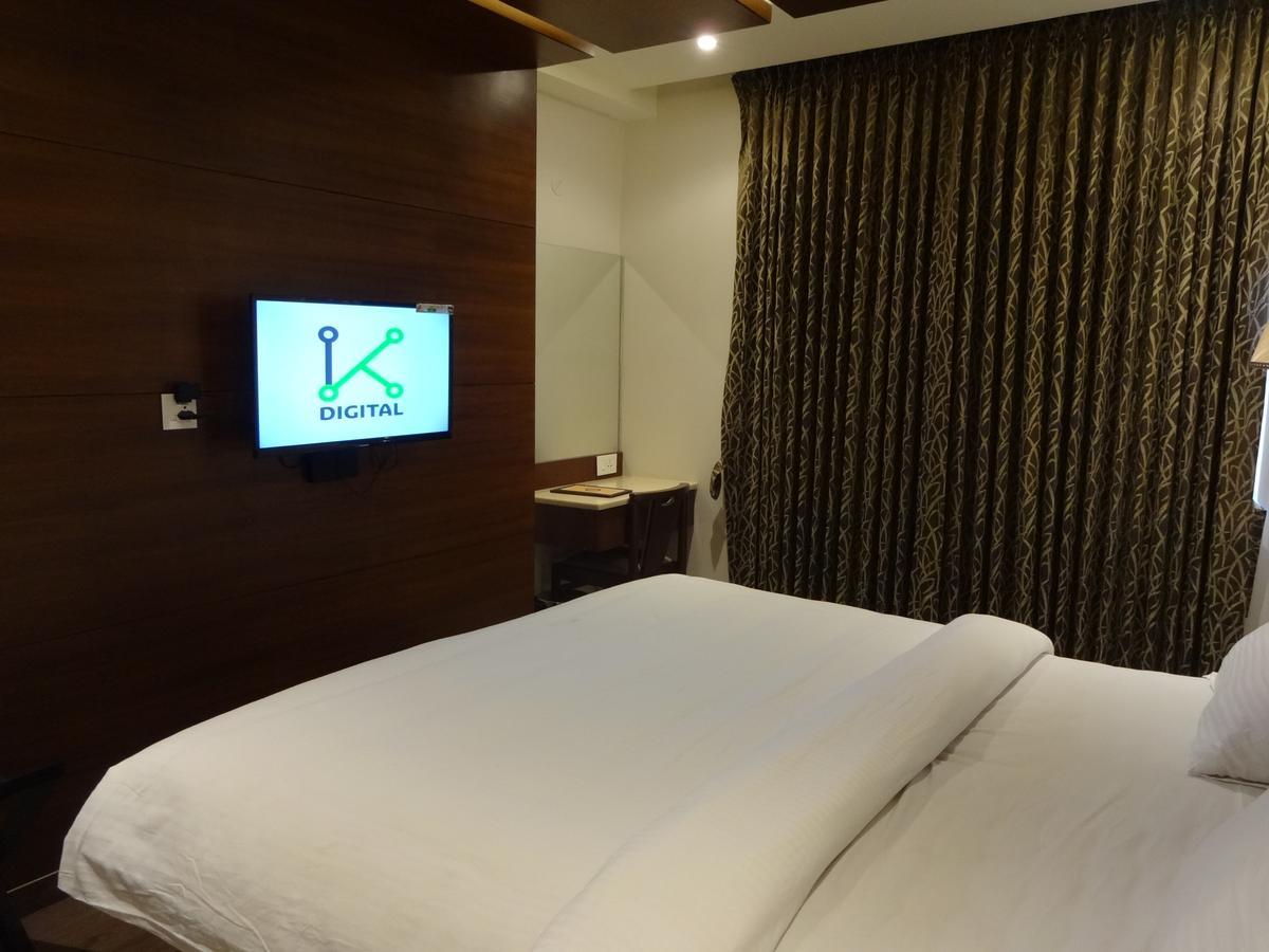 Hotel Shaans Tiruchirappalli Exterior foto
