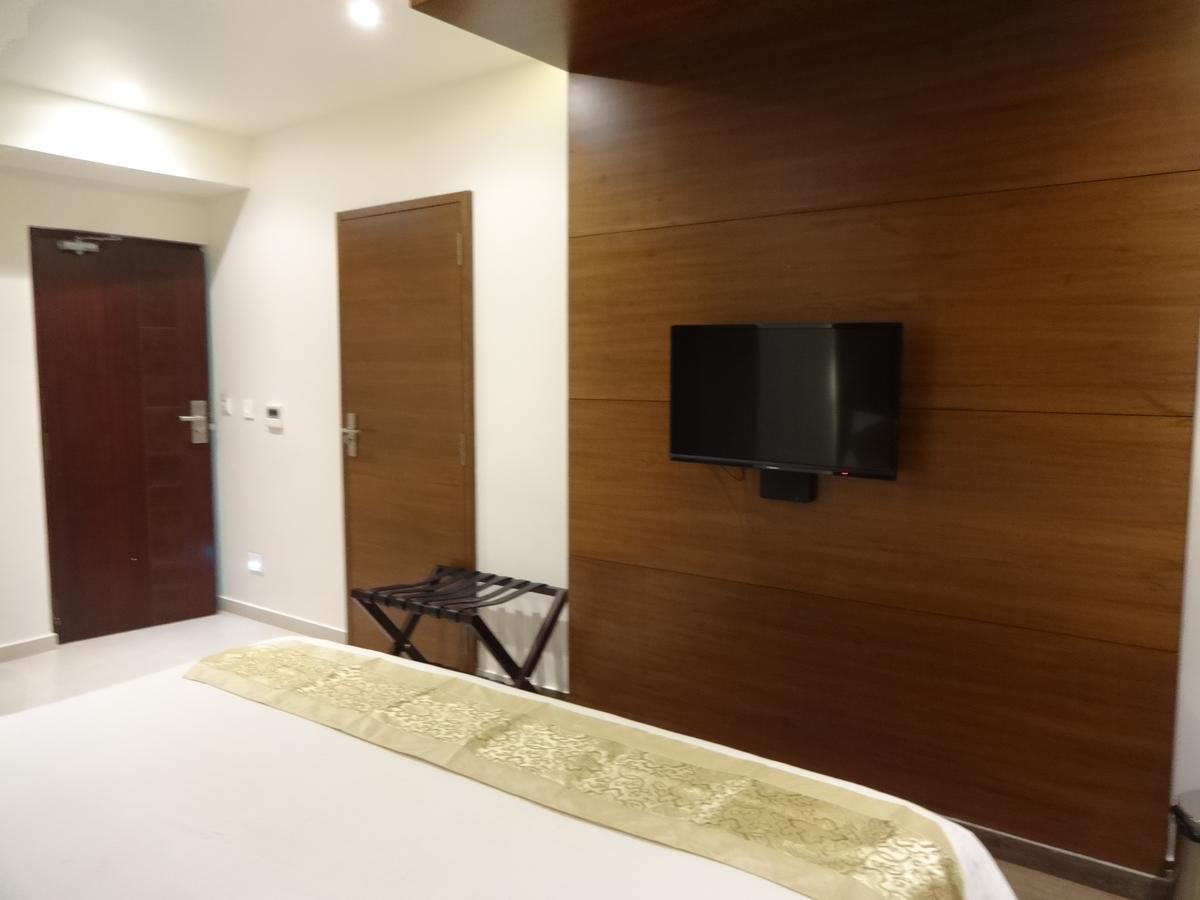 Hotel Shaans Tiruchirappalli Exterior foto